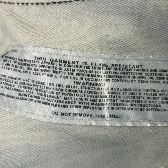 Wrangler FR Flame Resistant Work Jeans Size 36 x 30 Blue Straight Leg FR13MWZ - Picture 7 of 12